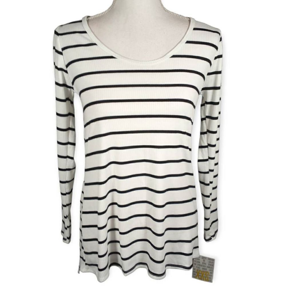 LULAROE BLACK & WHITE STRIPE LING SLEVE TOP SZ.XXS NWT